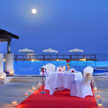 Moevenpick Resort El Sokhna Ain Sukhna Buitenkant foto The pool at the hotel