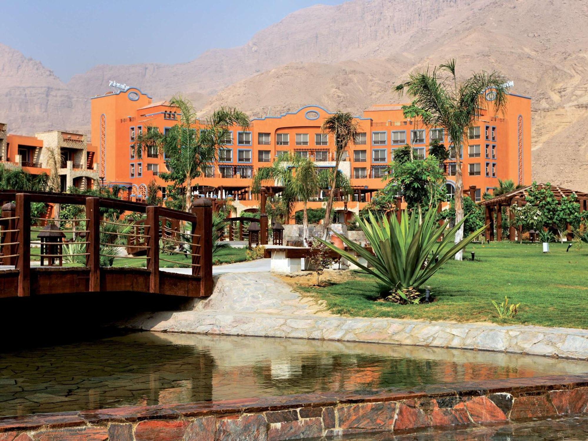 Moevenpick Resort El Sokhna Ain Sukhna Buitenkant foto The resort